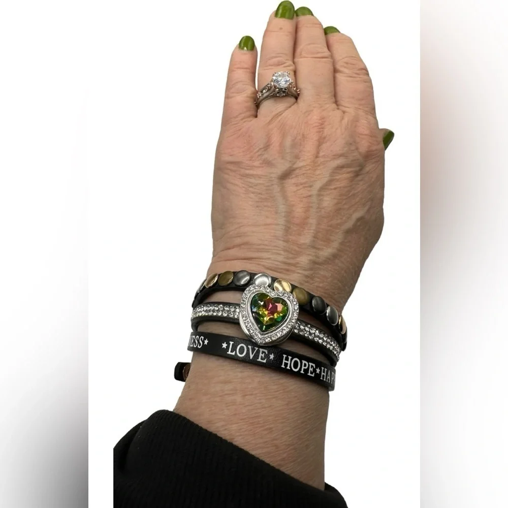 Black Leather Heart Snap Criss Cross Bracelet & Multicolor 18mm Ginger Snap NWT